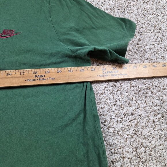 Nike Sportswear T-Shirt Mens XL Green Burgundy Red Swoosh Short Slv Holiday Read - Picture 5 of 7